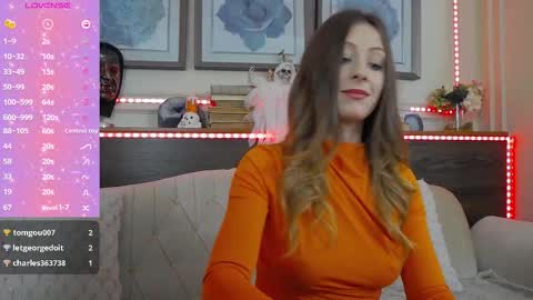 Snapshot of musedollx chatting on October 24, 8:38 pm Luna online show from October 24, 8:38 pm