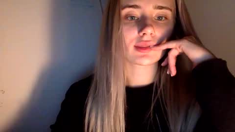 musescorner online show from March 5, 5:09 pm