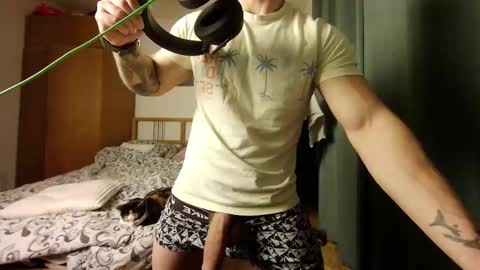 musle joker online show from November 11, 1:22 pm