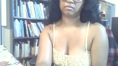 Snapshot of mustang8380 chatting on June 5, 6:31 am browncandy online show from June 5, 6:31 am