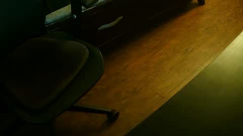 mustenjoyhead79 online show from September 17, 12:01 am