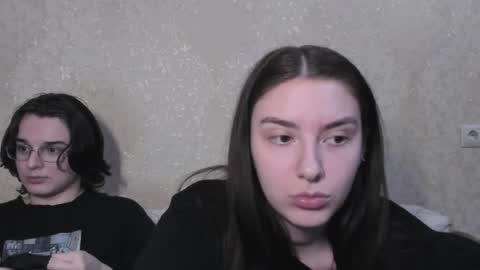cute couple online show from April 5, 7:44 pm