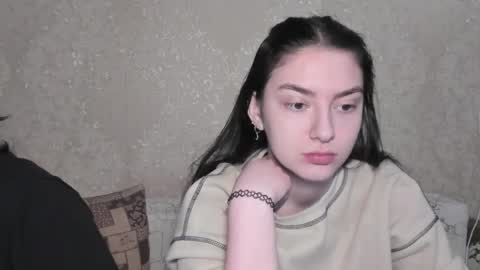 cute couple online show from May 4, 11:34 pm