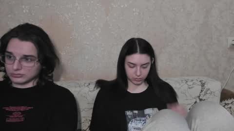 Snapshot of muuur_love chatting on May 13, 7:28 am cute couple online show from May 13, 7:28 am