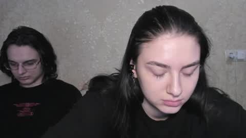 Snapshot of muuur_love chatting on May 17, 6:37 pm cute couple online show from May 17, 6:37 pm