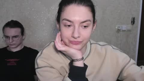 Snapshot of muuur_love chatting on May 31, 7:59 pm cute couple online show from May 31, 7:59 pm