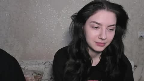 Snapshot of muuur_love chatting on June 7, 4:00 pm cute couple online show from June 7, 4:00 pm