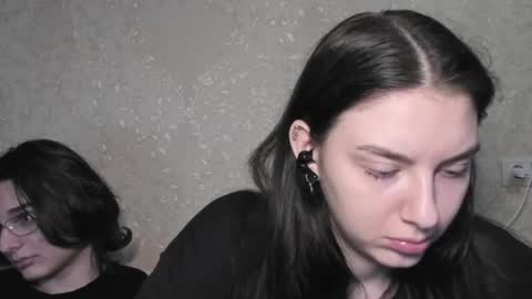 Snapshot of muuur_love chatting on June 9, 1:45 pm cute couple online show from June 9, 1:45 pm