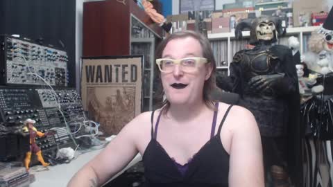 Muziknerd online show from February 2, 7:30 am