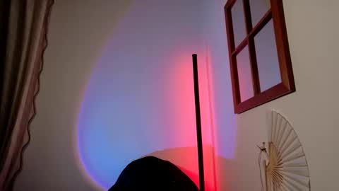 Mx. Anouk Divine online show from November 24, 4:45 am