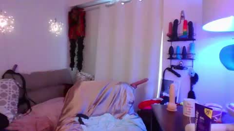 Mx Charlotte online show from June 24, 8:08 pm