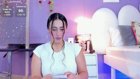 my_aleja_ online show from November 8, 1:22 pm