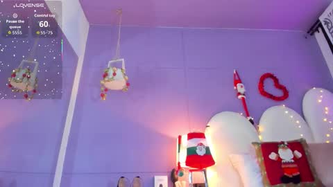 my_aleja_ online show from December 18, 1:39 pm