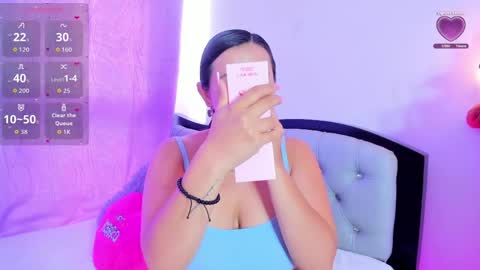 my_aleja_ online show from April 23, 12:40 pm