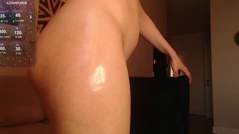 Hannah  welcome  online show from January 20, 1:32 pm