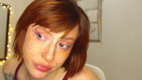 Snapshot of my_kind_of_love chatting on December 5, 7:27 am sara i know you love me xoxox online show from December 5, 7:27 am