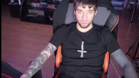 Snapshot of my_name_sinner chatting on December 26, 10:09 pm you can call me Sinner online show from December 26, 10:09 pm