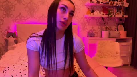 Snapshot of my_naomi chatting on June 5, 9:31 pm Naomi online show from June 5, 9:31 pm