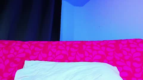 my_onlyqueen online show from April 28, 4:28 am