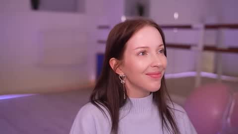 STELLA  Im here today online show from October 3, 5:32 pm