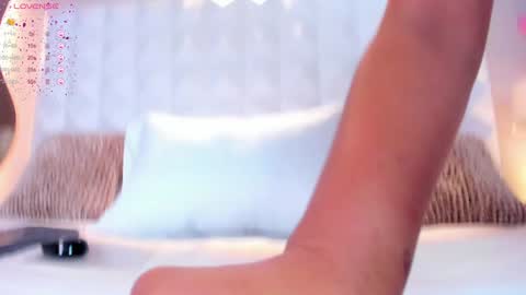 Mariana Evans online show from December 19, 11:39 am