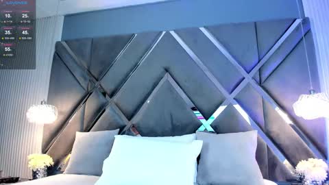 Mariana Evans online show from October 2, 11:39 am