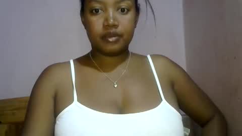 Snapshot of myahmaya chatting on May 21, 10:33 am myahmaya online show from May 21, 10:33 am