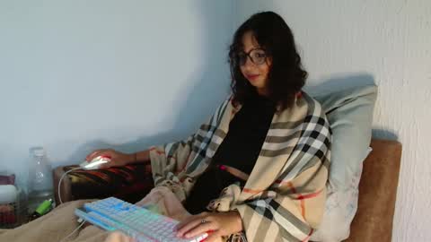 myamillor online show from February 22, 8:40 pm