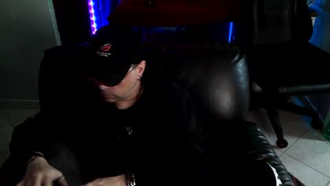 myangelyourdemon83 online show from April 27, 12:08 am