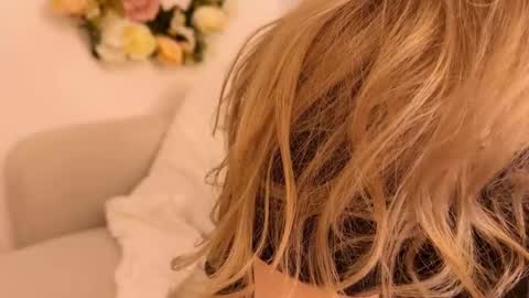 Mya-be Yours P online show from February 4, 1:56 am