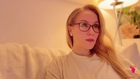 Mya-be Yours P online show from November 4, 4:39 pm