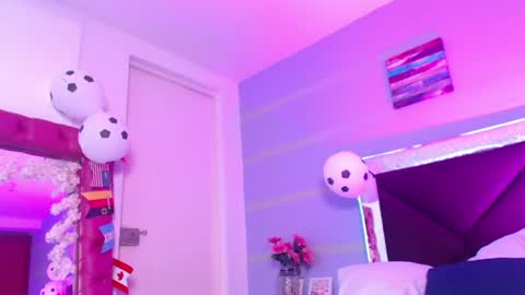 Snapshot of myathtylerth chatting on June 23, 7:01 pm Mya online show from June 23, 7:01 pm