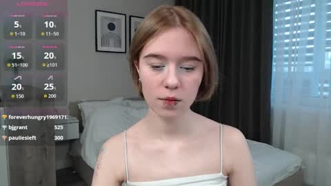 Snapshot of mybabylana chatting on May 4, 7:04 am Lana online show from May 4, 7:04 am