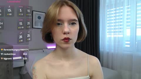 Snapshot of mybabylana chatting on May 7, 7:47 am Lana online show from May 7, 7:47 am