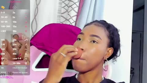 Snapshot of myblackdope_ chatting on May 24, 9:25 am Samanta online show from May 24, 9:25 am