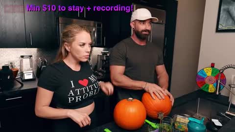 Snapshot of mycookiejar chatting on October 16, 1:28 am MyCookieJar online show from October 16, 1:28 am