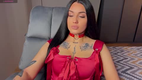 Snapshot of mygoddesshecate chatting on November 10, 7:07 am Hecate online show from November 10, 7:07 am