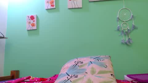 Angel Cute online show from November 12, 7:03 pm