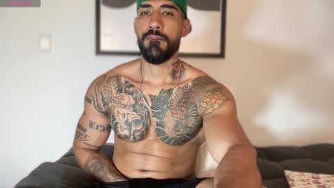 Myke esthetic online show from December 5, 2:42 am