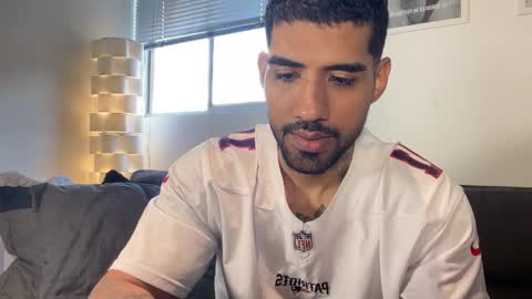 Myke esthetic online show from February 2, 8:18 pm