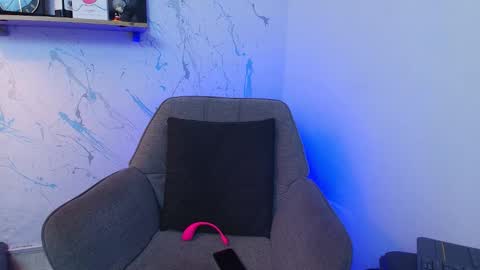 Mykel   online show from November 26, 3:46 pm