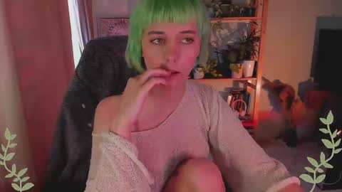 MylaFlores online show from March 3, 4:36 am