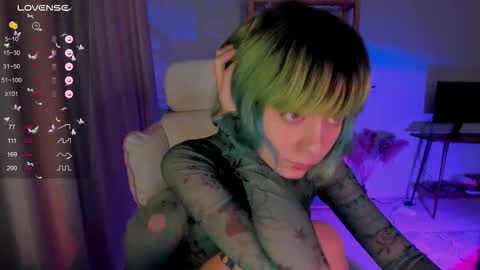 MylaFlores online show from September 9, 2:11 am