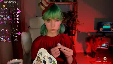 MylaFlores online show from November 1, 2:02 am