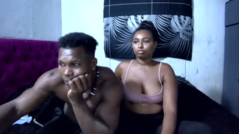 Snapshot of myle_browm chatting on December 26, 1:07 am myle online show from December 26, 1:07 am