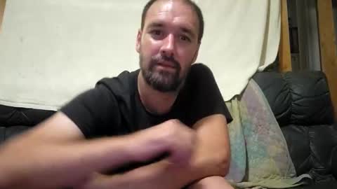 Snapshot of myleshodges chatting on February 16, 10:33 am myleshodges online show from February 16, 10:33 am