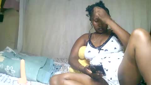 Snapshot of mylindasweet chatting on January 5, 1:47 pm linda online show from January 5, 1:47 pm