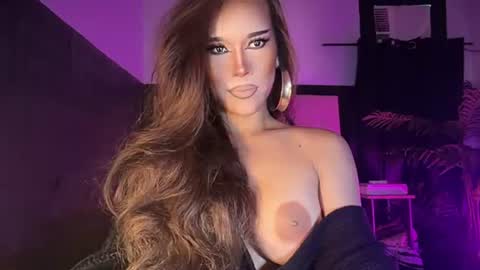 Snapshot of mylovingsofia chatting on July 29, 5:33 pm GODDESS SOFIA take me private show or passwordshow i cum to you online show from July 29, 5:33 pm