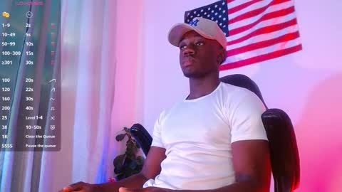 Snapshot of mylowallacee chatting on November 12, 7:57 pm Mylo Wallace online show from November 12, 7:57 pm