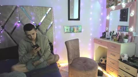 Snapshot of myluandjackhot chatting on November 24, 8:58 am Myluandjack online show from November 24, 8:58 am